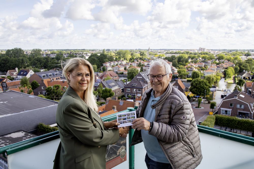 Uitgifte map met 12 luchtfoto